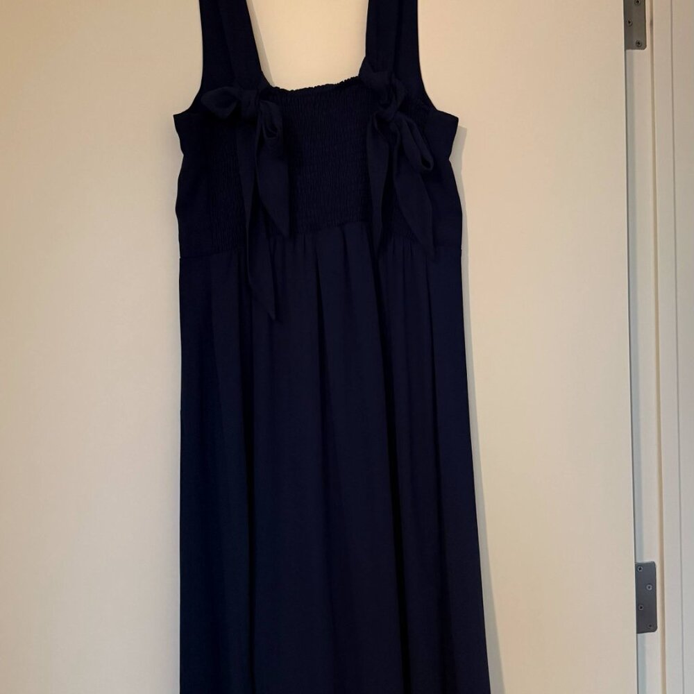 Claire Midi Dress in Navy Blue - Picture 3 of 3